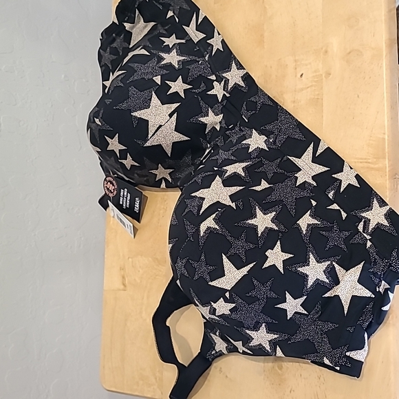Torrid Wire-Free Lightly Lined Stars Print  Bra - Picture 16 of 16